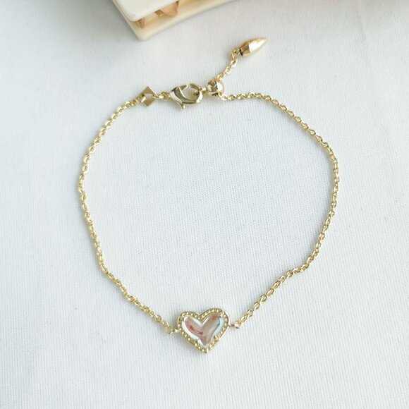 Kendra Scott Ari Heart Gold Dichroic Glass Chain Bracelet - Picture 3 of 4